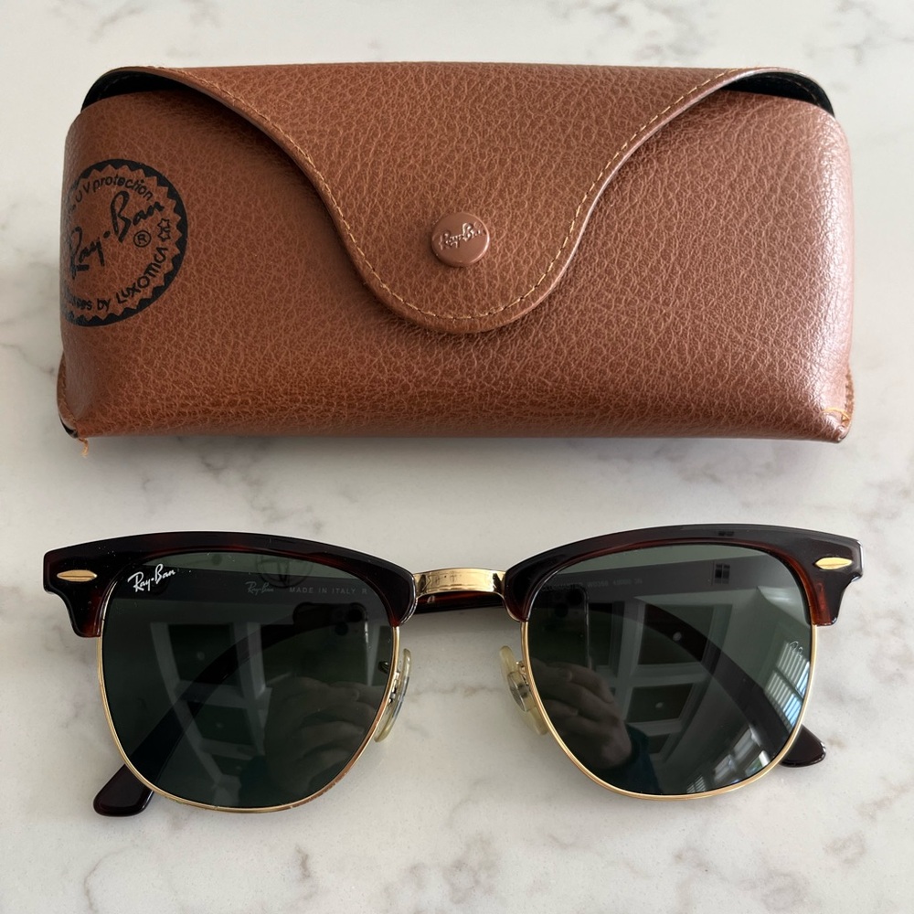 Clubmaster Classic Ray-Bans with Original Leather Case